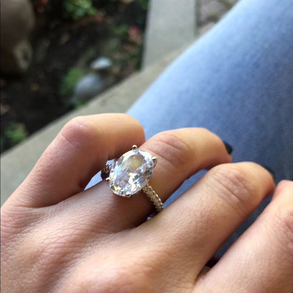 New Big Oval 925 Silver Elegant Diamond Ring - Picture 5 of 11